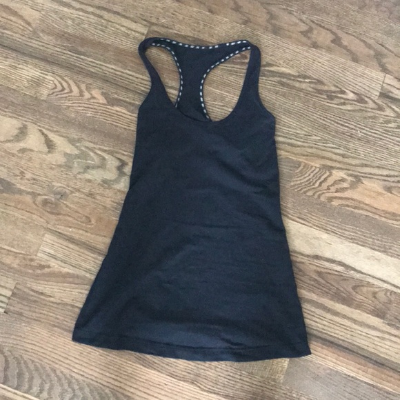 Lululemon tank - Picture 3 of 3